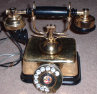 06021201_vintage_radios_appealing_to_the_new_collector001026.jpg